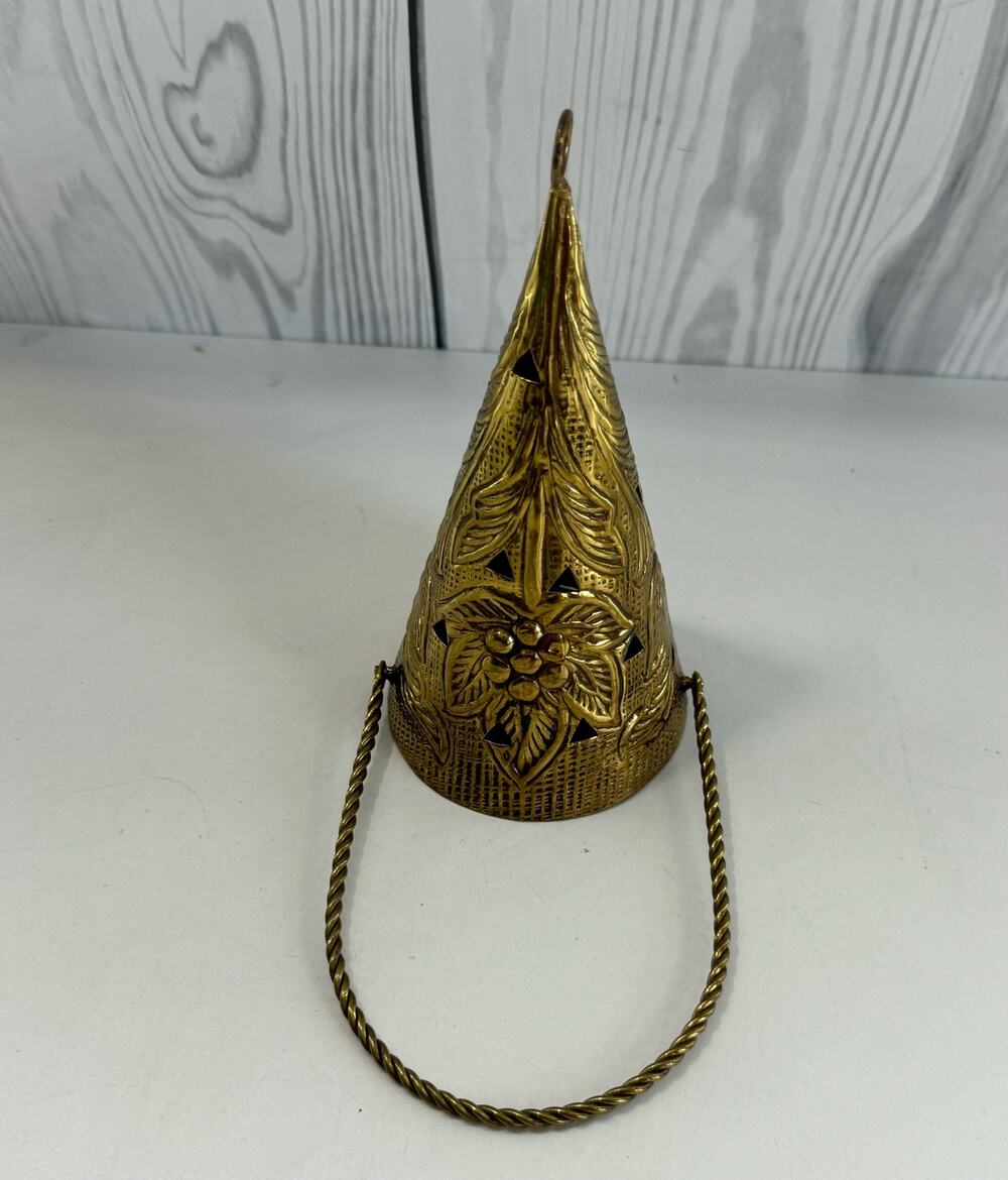Vintage Brass Tussie-Middie Flower Holder Decorative Decor